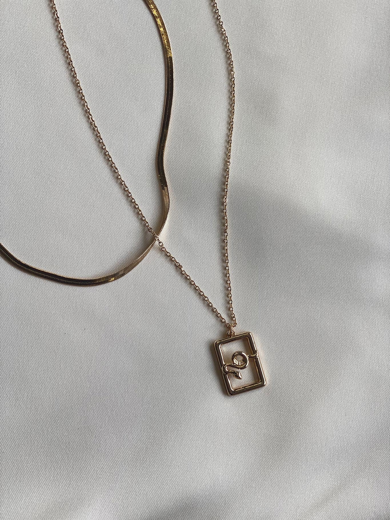 Mani Serpent Necklace Gold