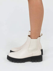 Lavern Boot Beige