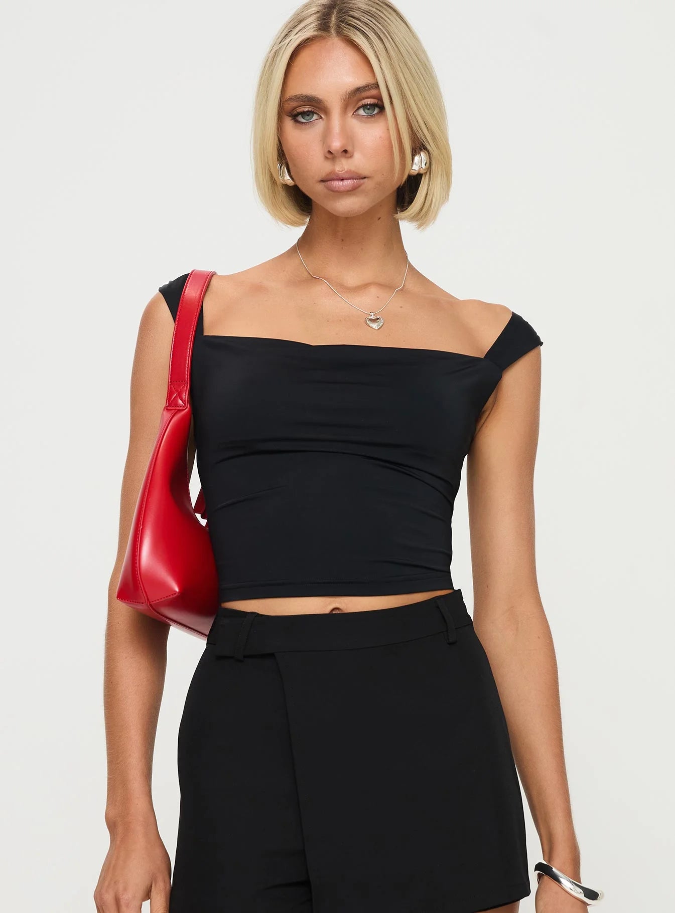 Unwind Top Black