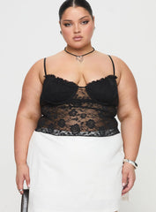 Kerr Lace Top Black Curve