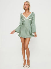 Jaron Long Sleeve Mini Dress Sage