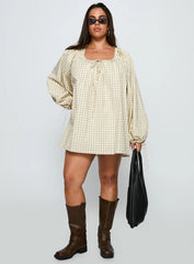 Preacher Playsuit White Check Curve